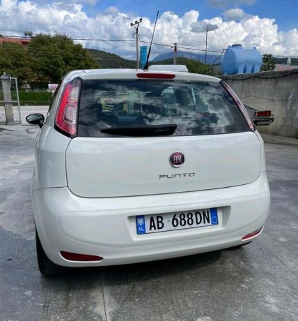 shitet-fiat-grande-punto-evo-14-benzinegas-viti-2013-big-2