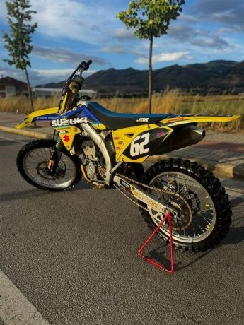 shitet-suzuki-jgr-viti-2015-big-0